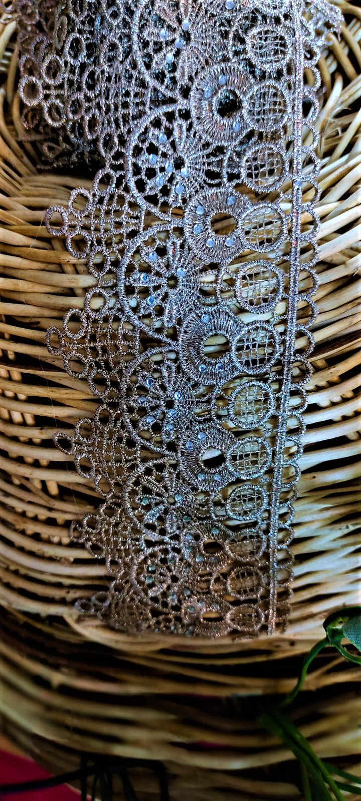 Sliver Rust Lace