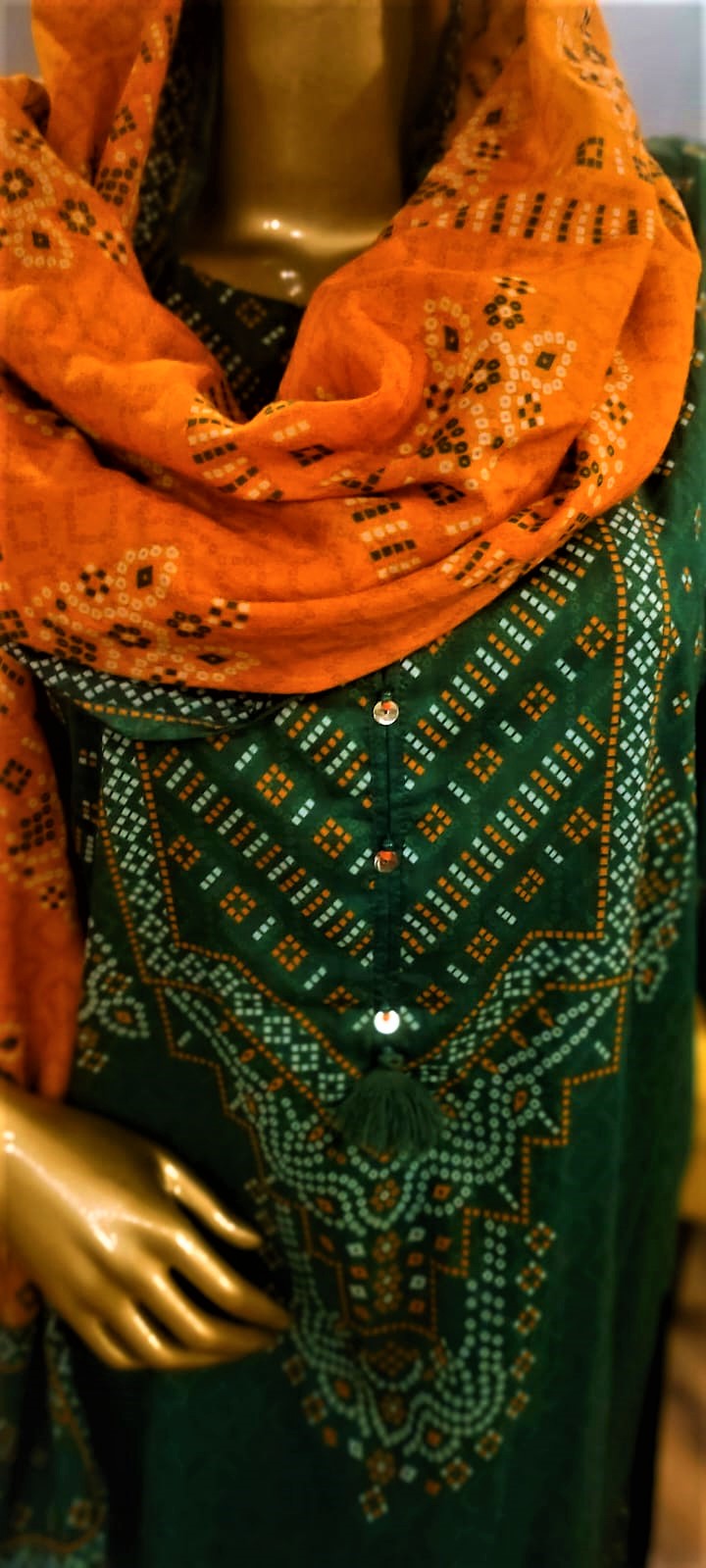 Green Colour -3 Piece Cundari Stitched Suit.