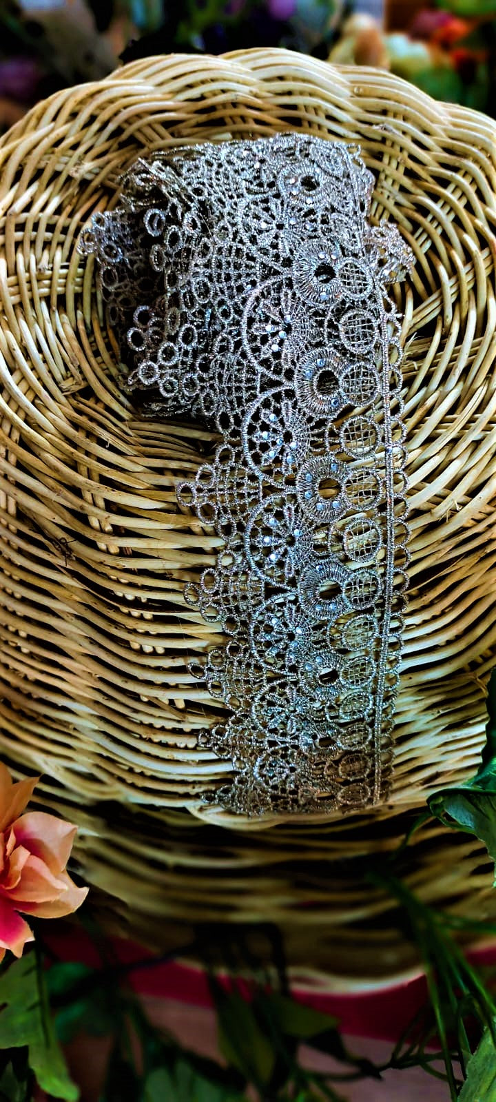 Sliver Rust Lace